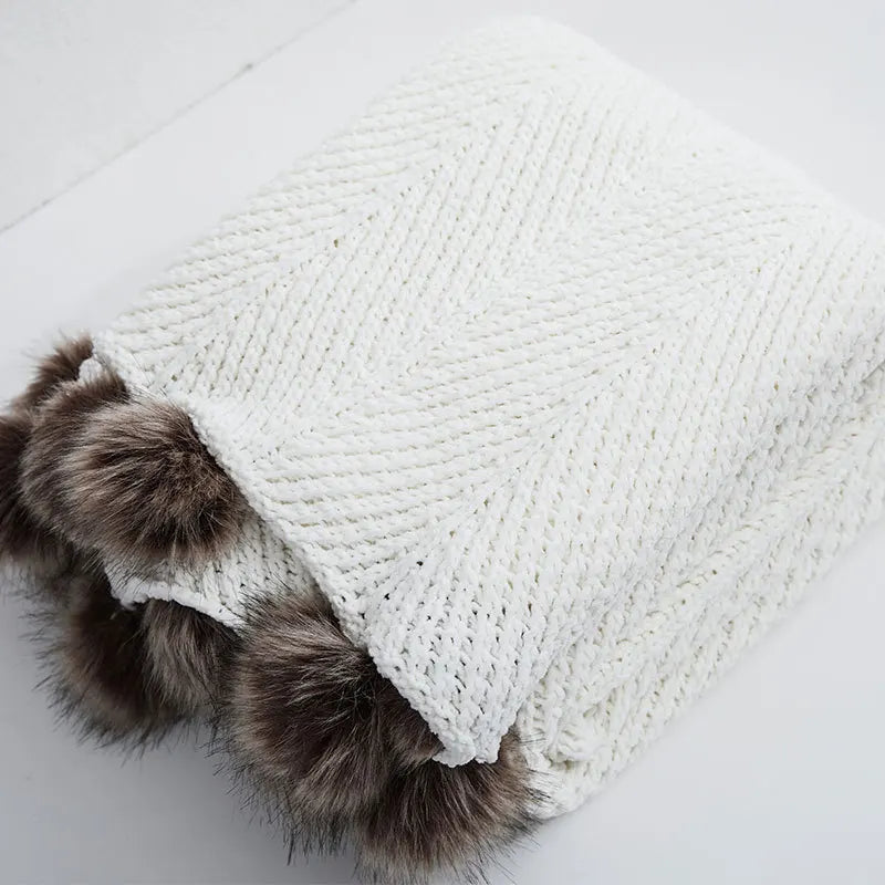 Inyahome-Fur Pom Pom Knitted Throw Blanket, Super Soft Warm Cozy Cable Knitted Nordic Blanket for Sofa and Couch, 51x63 Inch