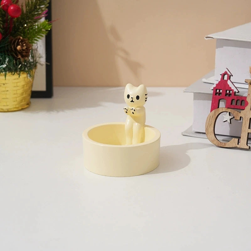 Kitten Candle Holder Cute Cat Candlestick Creative Aromatherapy Candle Holder Durable High Tempe Cartoon Candlestick Decoration