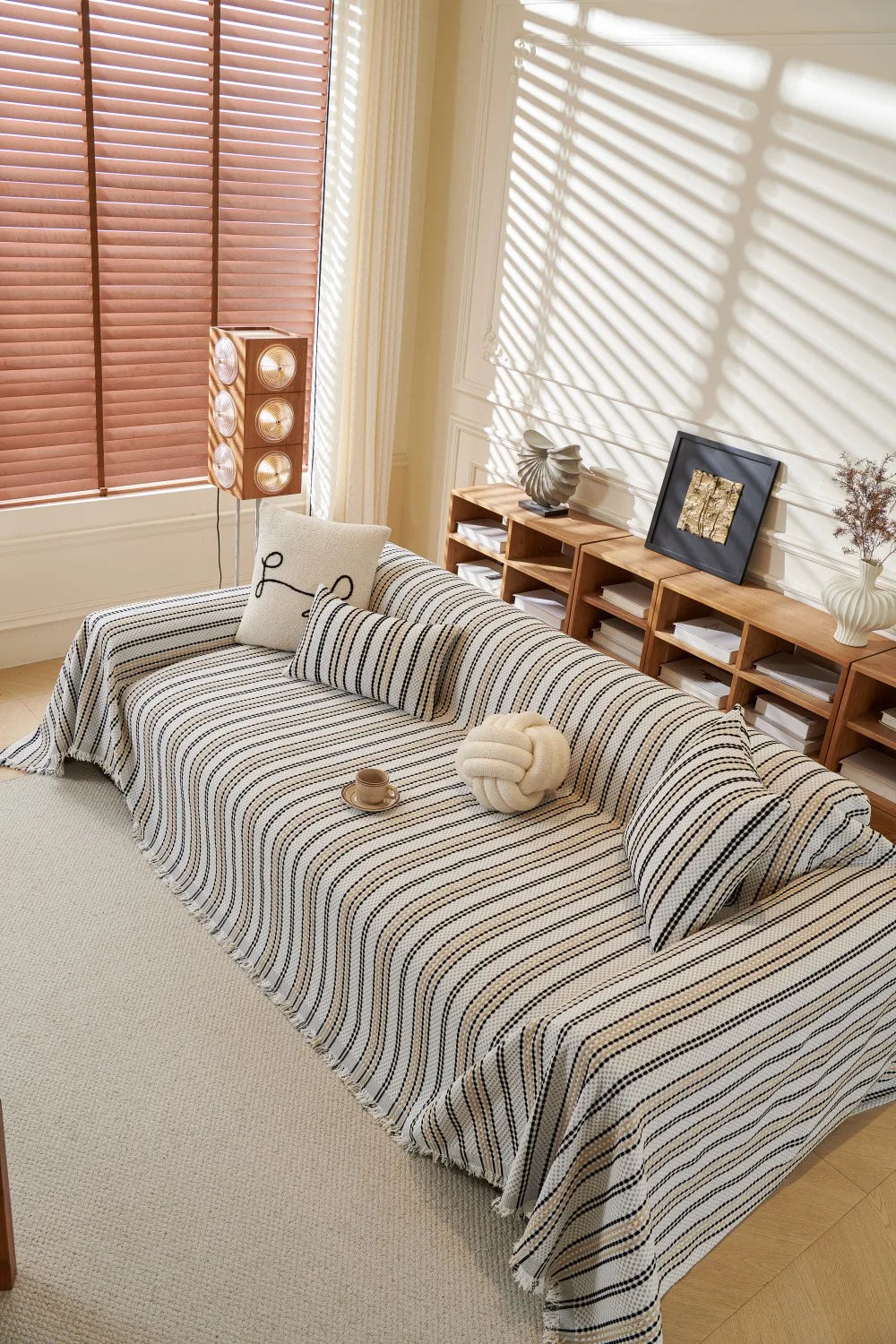 Cat Scratch Resistant Dustproof Sofa Cushion Universal Striped Pattern Sofa Blanket Mat All-Season Chenille Sofa Cover Slipcover