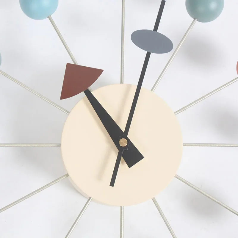 Luxury Metal Wall Clocks Minimalist Quartz Elegant Aesthetic Clock Wall Unique Modern Watches Decoration Clocks Bedroom