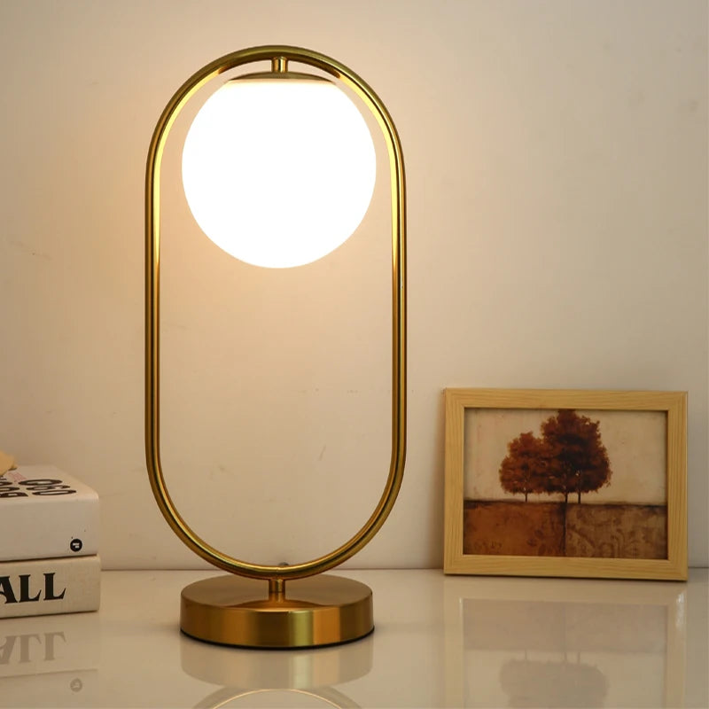 Nordic Brass Ring Glass Ball Table Lamp Modern Led Living Room Bedroom Hotel Home Decor Desk Lamp Eye Protection lamp