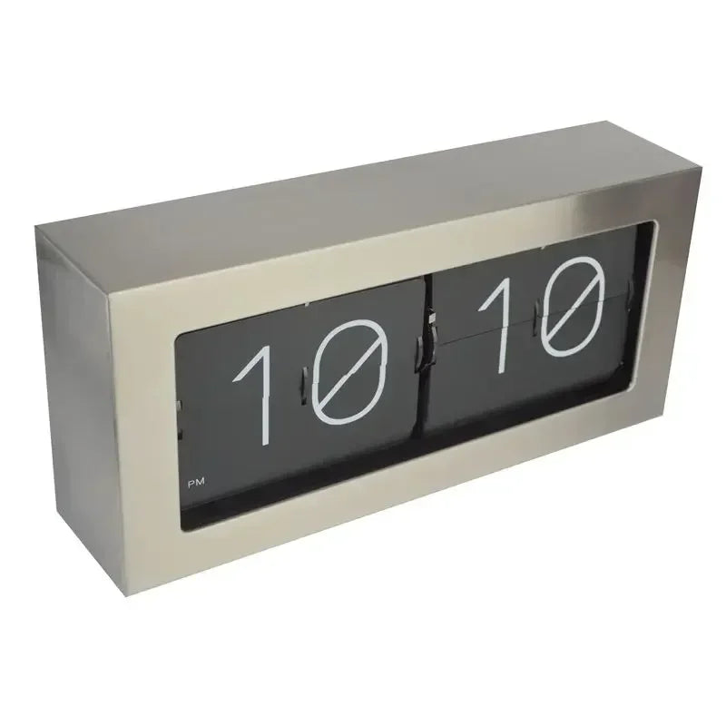 Retro Metal Table Clock Digital Clocks Flip Watch Interior Silent Bedside Bedroom Desk Accessories Silver Home and Decoration