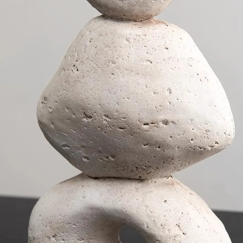 Ornaments Creative Sculpture Modern Figurines Luxury Figurine Aesthetic Interior Accessories Bedroom Decoration Home Decorations