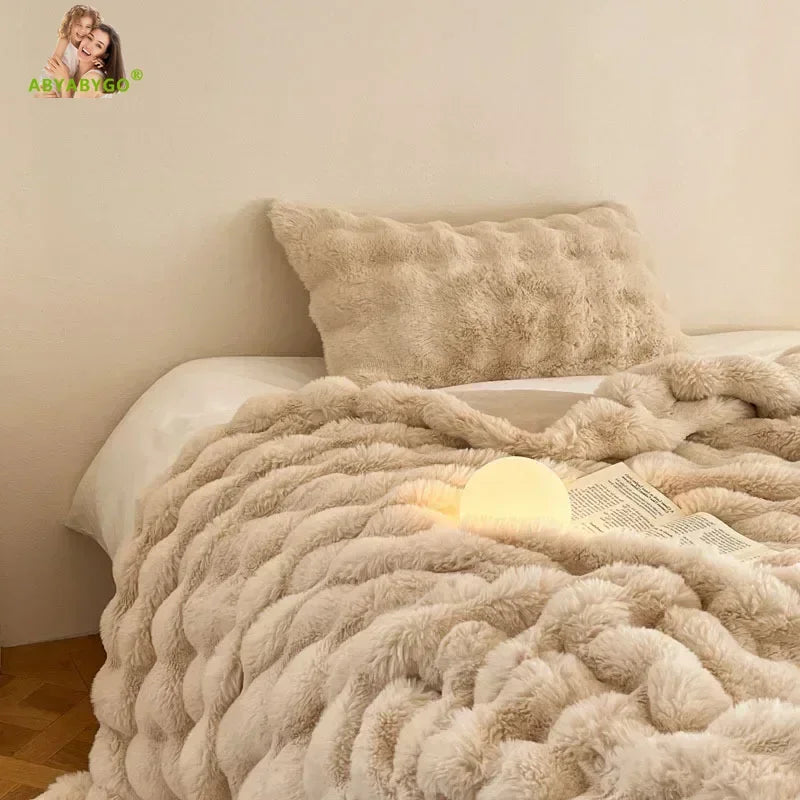 Luxury Faux Fur Blanket Home Bed Linen Bubble Fleece Knee Blanket Bed Plaid Plush Sofa Blankets for Winter Bedspread on The Bed