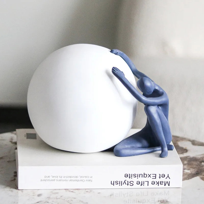 Holding Ball Sculptures Nordic Figurines Creative Modern Figure Sculpture Luxury Aesthetic Figurine Living Room Decorations