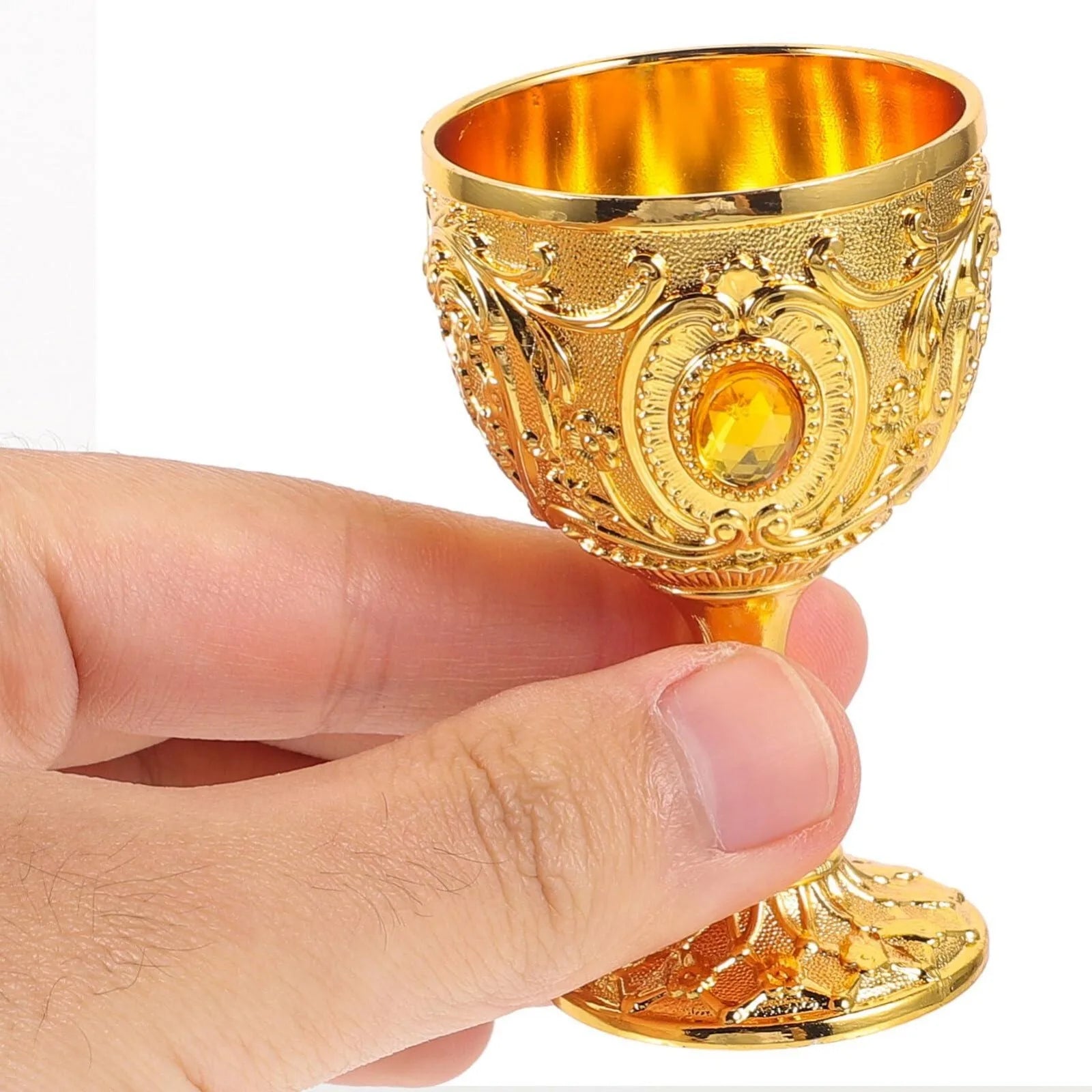 Mini Chalice, 30ML Gold Goblet Vintage Metal Shot Glasses Tiny Embossed Wine Cup Wine Liqueur Cup for Home Bar
