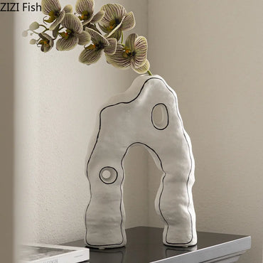 Creative Shape Hollow Ceramic Vase Table Decoration Artificial Flower Decorative Flowers Arrangement Vases Room Aesthetic Decor