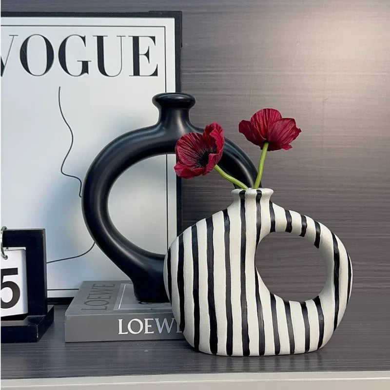 Modern Ceramic Vase Living Room TV Cabinet Desktop Simple Flower Storage Bottle Hall Entrance Decorative Ornaments Room Design