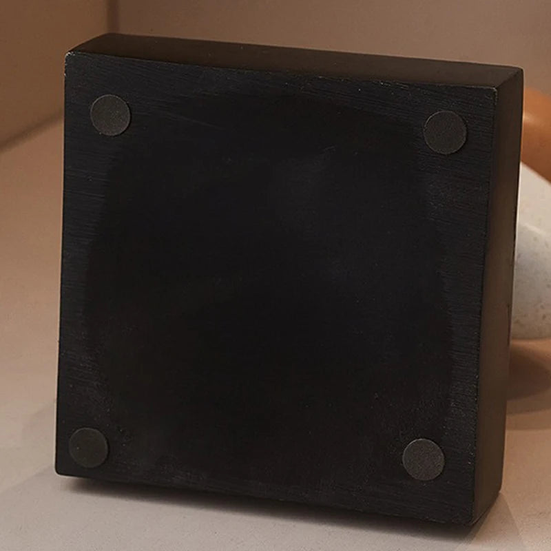 Nordic Sculptures Aesthetic Modern Figurines Living Room Art Minimalist Figurine Resin Creative Sculpture Statue Home Decoration