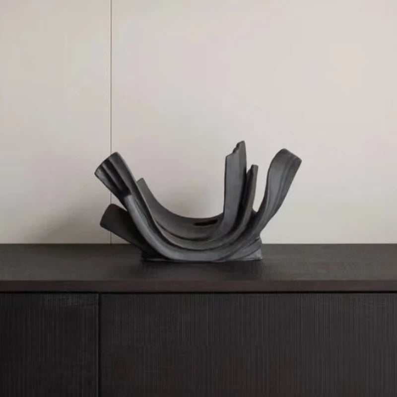 Modern Figurines Interior Elegant Room Ornaments Sculptures and Figurines for Bedroom Living Room Decoration Accessories