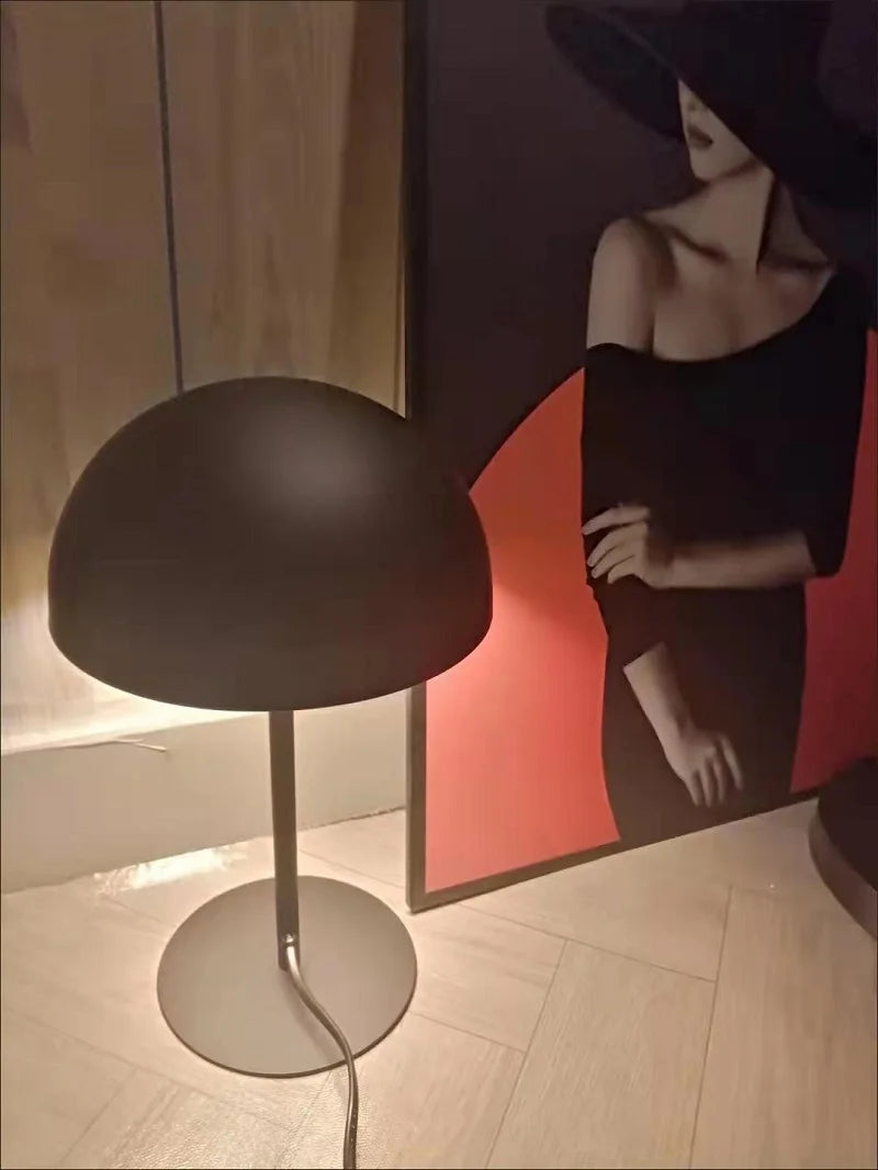 Mushroom Table Lamp Nordic Modern LED E14 Bulb Wrought Iron Living Room Bedroom Bedside Dormitory Reading Desk Light Plug-in
