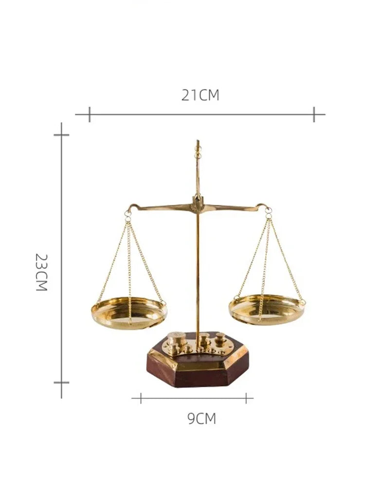 Luxury Aesthetic Figurines Balance Modern Nordic Sculptures Vintage Office Figurine Desktop Ornament Sculpture Retro Home Decor
