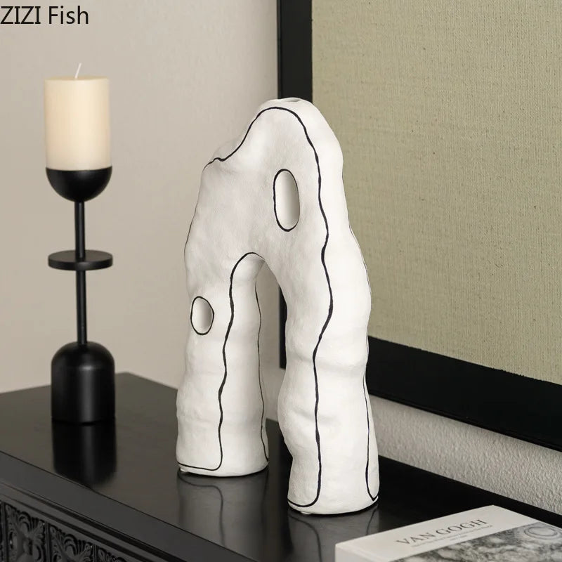Creative Shape Hollow Ceramic Vase Table Decoration Artificial Flower Decorative Flowers Arrangement Vases Room Aesthetic Decor