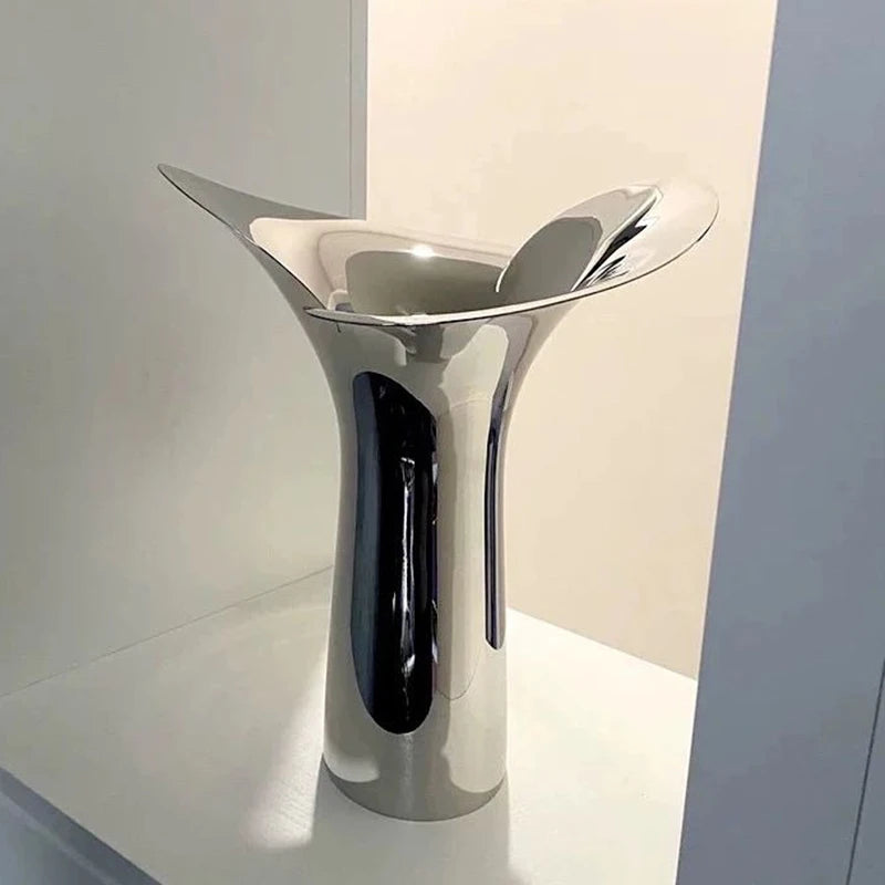 Modern Flower Vase Nordic Aesthetic Flower Bottle Desk Decorating Elegant Vases Room Decoration Office Flowerpot Unusual Shape