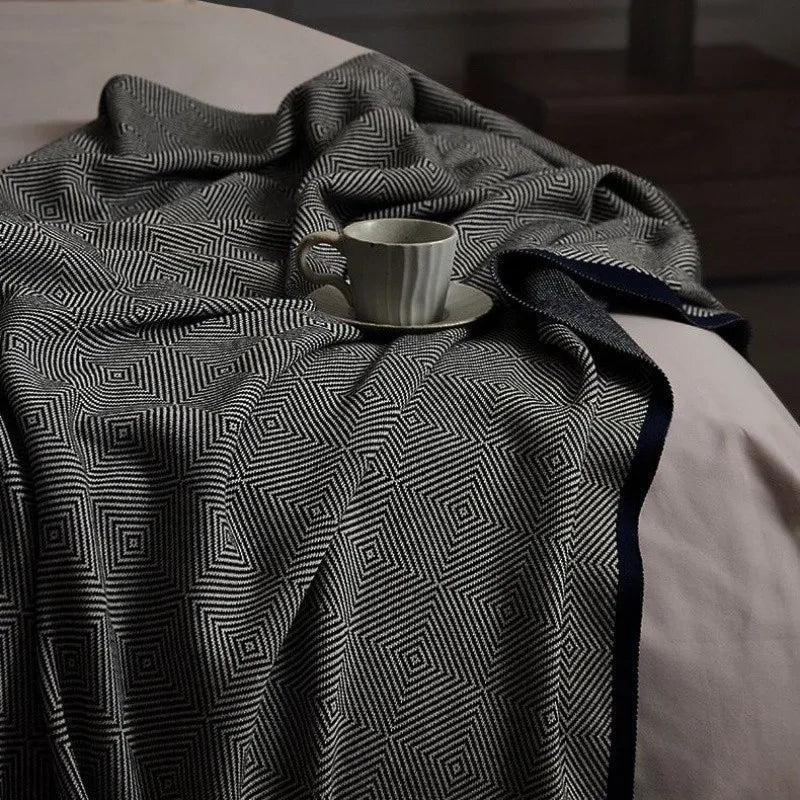 New Stripe Knitted Blanket And Bedspread Soft Leisure Sofa Cover Homestays Hotel Bed End Towel Nap Blanket Cover Warm Shawl