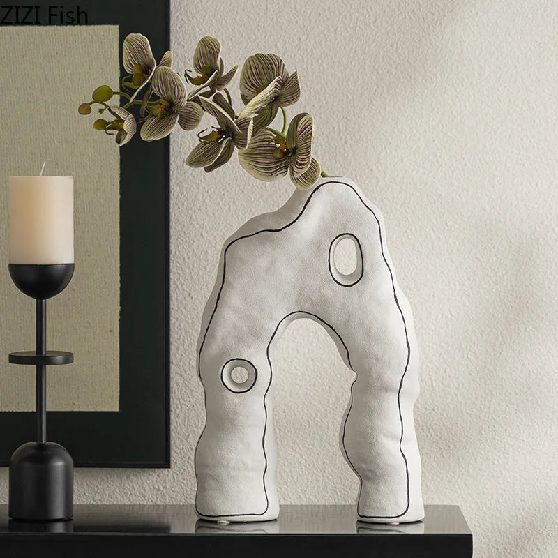 Creative Shape Hollow Ceramic Vase Table Decoration Artificial Flower Decorative Flowers Arrangement Vases Room Aesthetic Decor