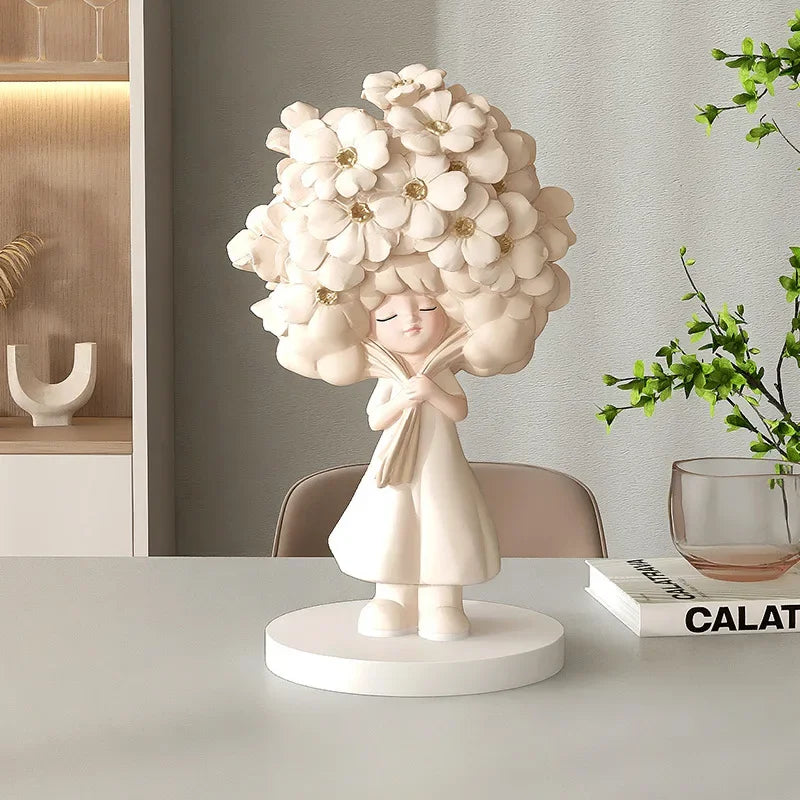 Kawaii Nordic Figurines Resin Miniature Creative Aesthetic Ornaments Luxury Sculptures Interioraccessories Room Decorations