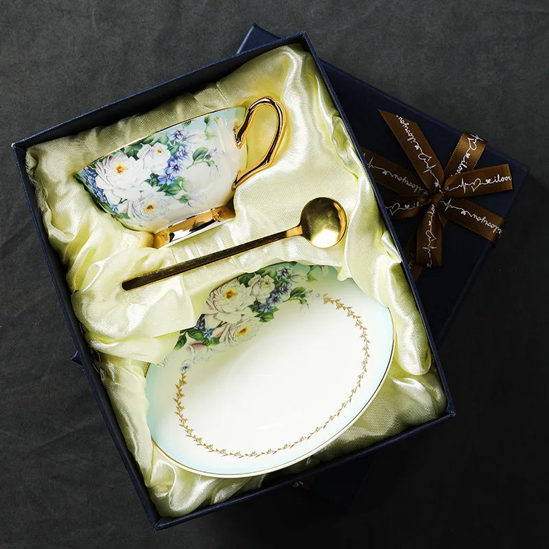 Exquisite Bone China Coffee Cup and Dish Set, Birthday Gift for New Couples, High-end Practical Gift Box Set