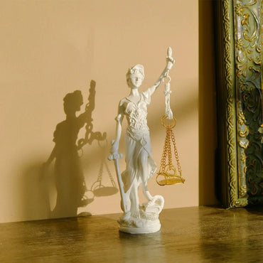 Art Goddess Sculptures Miniature Aesthetic Luxury Creative Figurines Modern Nordic Ornaments Funny Gifts Accessories Interior