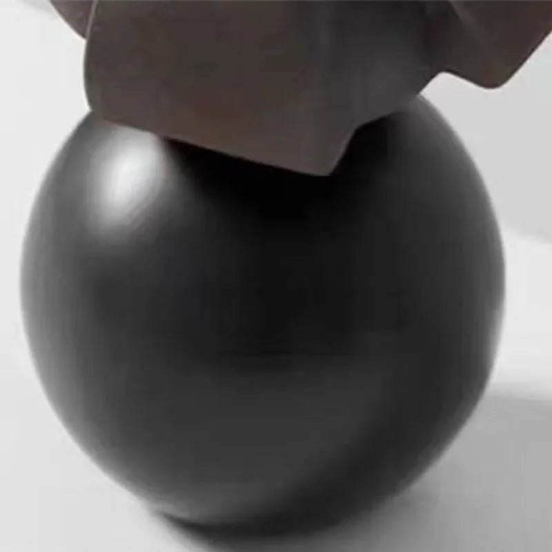 Twisted Sculptures Geometric Sculpture Modern Creative Interior Ornaments Aesthetic Luxury Art Desk Accessories Home Decorations