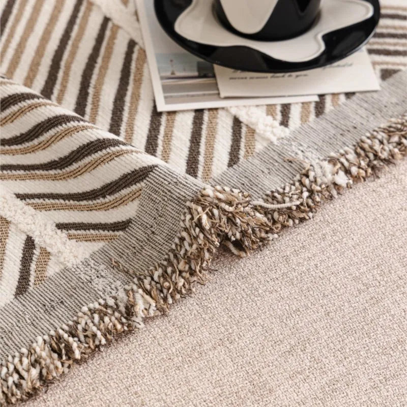 All-Season Chenille Sofa Cover Slipcover Cat Scratch Resistant Dustproof Sofa Cushion Universal Wavy Pattern Sofa Blanket Mats