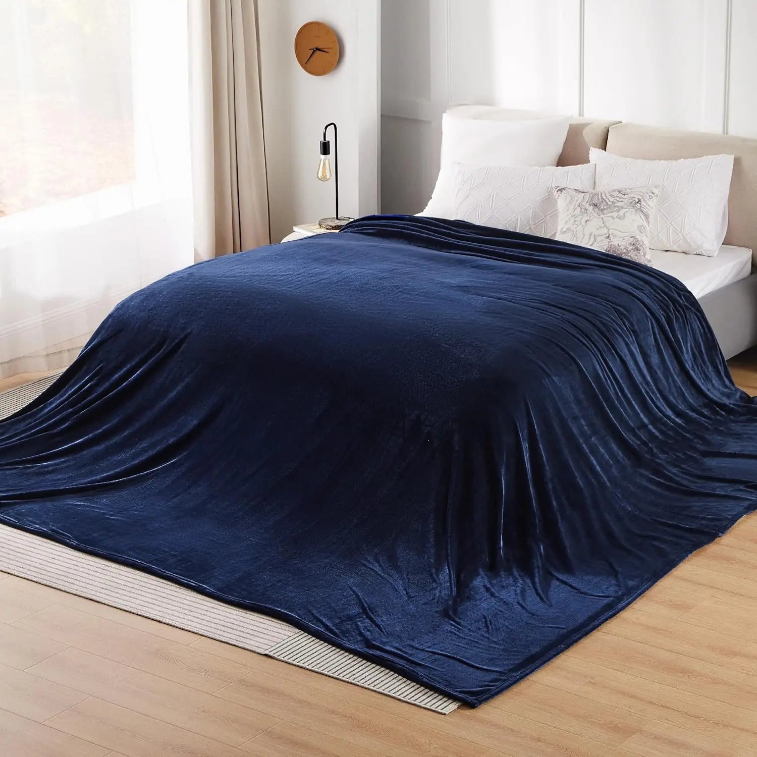 Oversized King Fleece Blanket Soft Cozy Extra Large Throw Blankets for Bed Sofa Couch Travel Camping King Warm Blanket in Winter