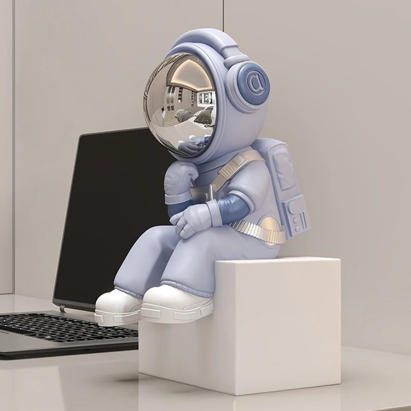 Miniature Astronaut Ornaments Living Room Aesthetic Figurines Creative Interior Art Sculptures Desk Home Decorations Gift Ideas