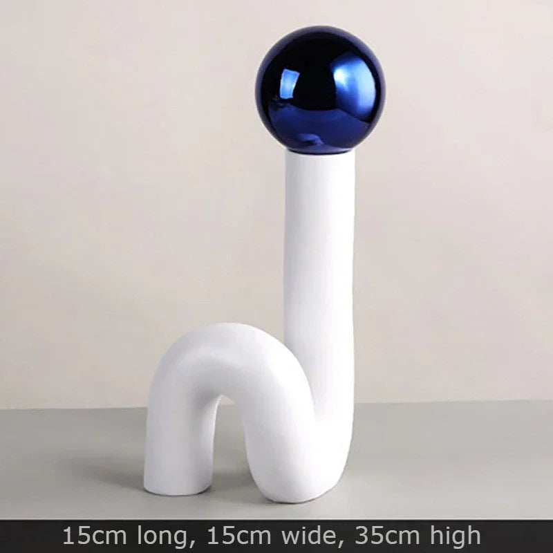 Aesthetic Resin Sculptures Miniature Modern Creative Luxury Accessories Nordic Ornaments Bedroom Figurines Home Decorations