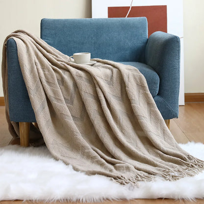 Fluffy Chunky Knitted Fringe Throw Blanket Lightweight Soft Cozy for Bed Sofa Chair Throw Blankets Gift Vintage Wave Blankets