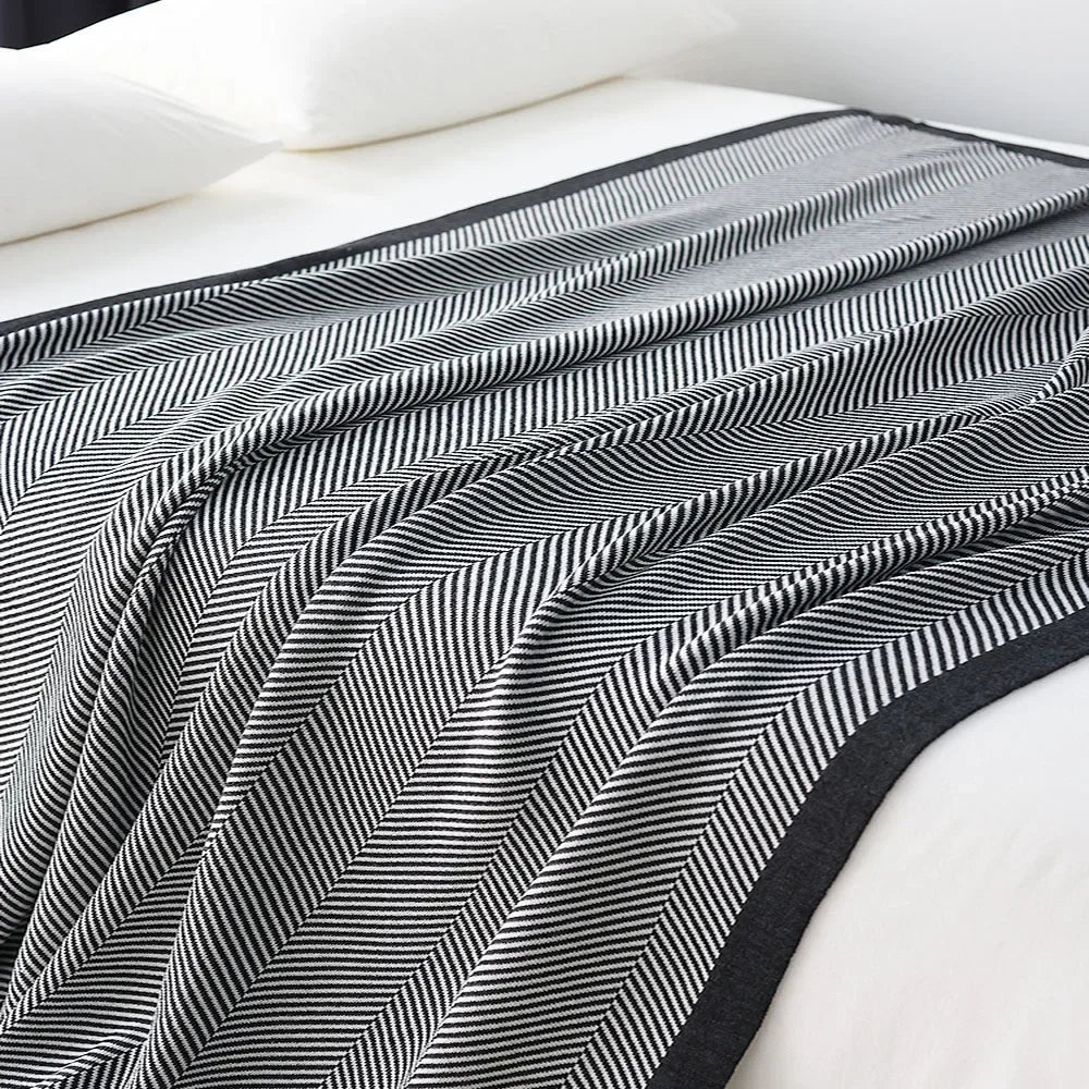 New Stripe Knitted Blanket And Bedspread Soft Leisure Sofa Cover Homestays Hotel Bed End Towel Nap Blanket Cover Warm Shawl