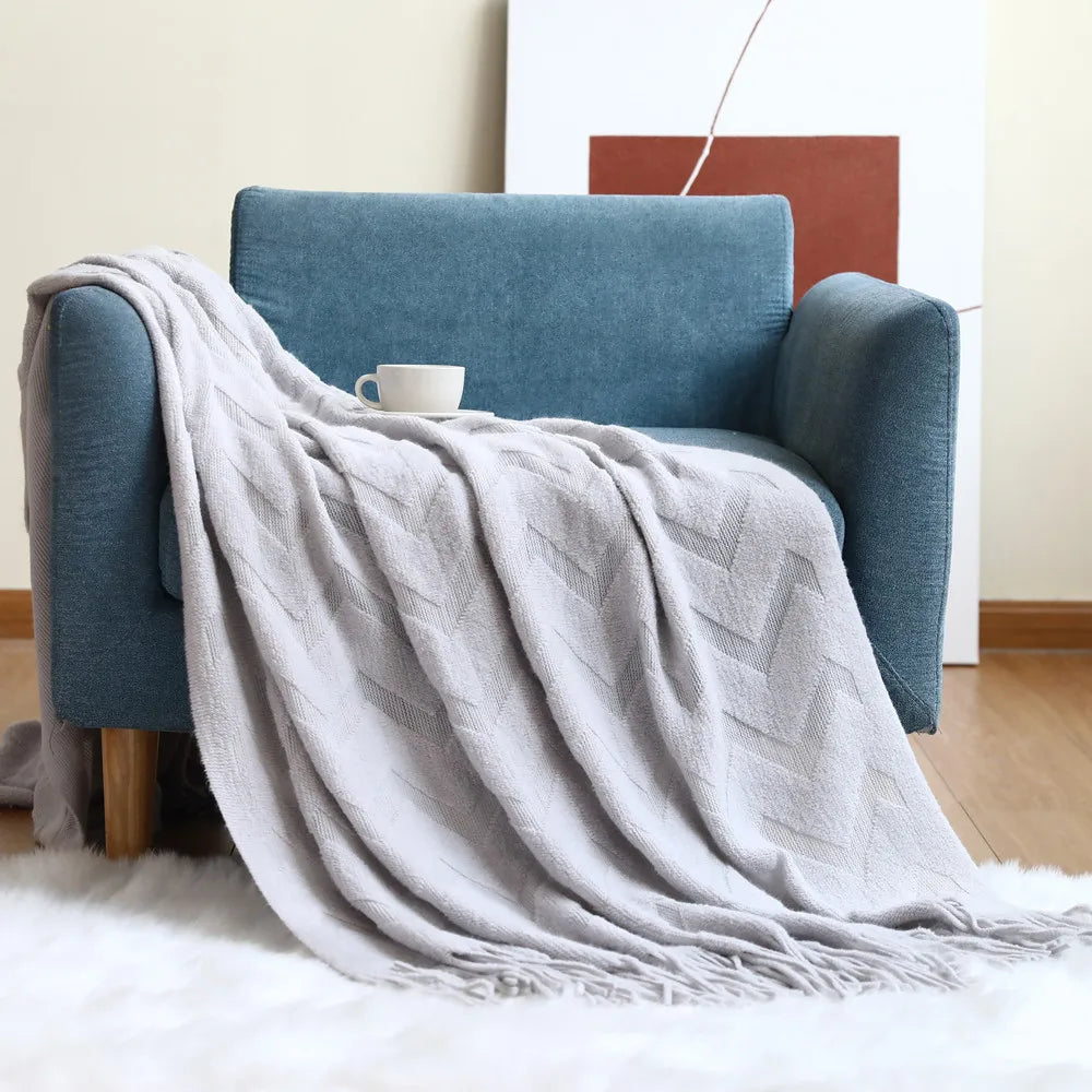 Fluffy Chunky Knitted Fringe Throw Blanket Lightweight Soft Cozy for Bed Sofa Chair Throw Blankets Gift Vintage Wave Blankets